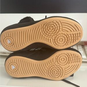 kids US 11k ADIDAS wrestling shoes. NEVER WORN